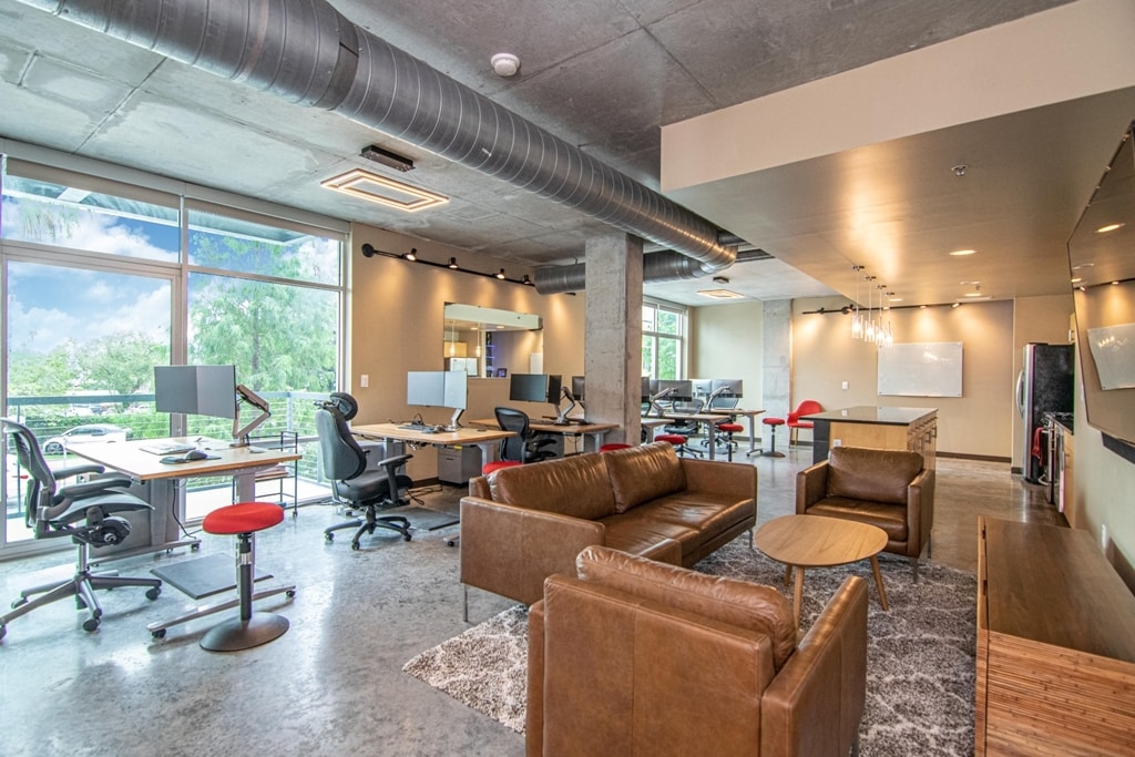 101 S 12th St, Tampa, FL for lease Primary Photo- Image 1 of 15