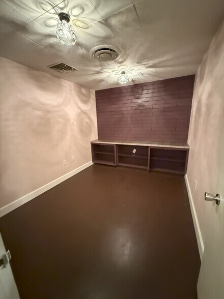 225 6th St, Marysville, CA à vendre - Photo du bâtiment - Image 2 de 15