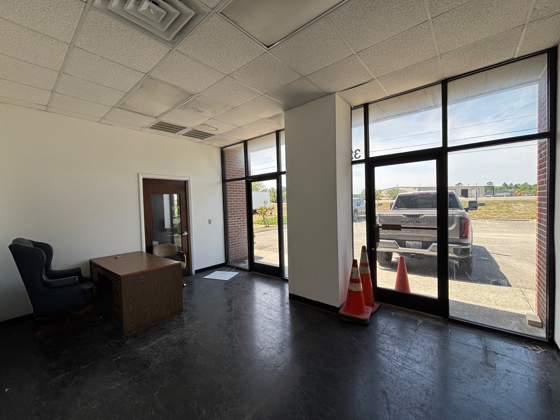 3246 Us-421 Hwy N, Wilmington, NC for lease Interior Photo- Image 1 of 2