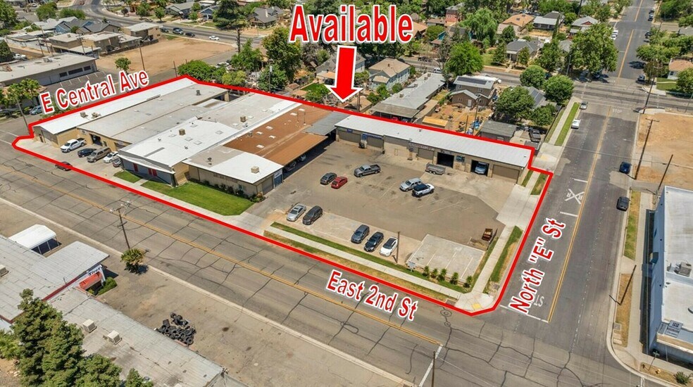 401-409 N E St, Madera, CA à vendre - Photo du bâtiment - Image 2 de 21