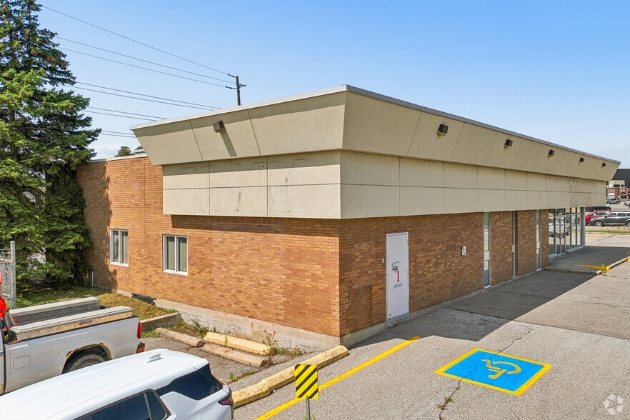 23 Mountainview Rd S, Halton Hills, ON for lease - Building Photo - Image 2 of 6