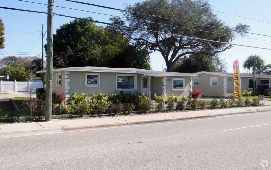 11589 Seminole Blvd, Largo, FL à vendre - Photo du bâtiment - Image 3 de 5