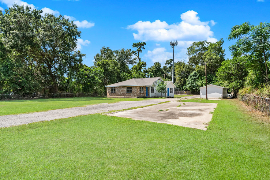 1102 Sawdust Rd, Spring, TX for sale - Primary Photo - Image 1 of 1