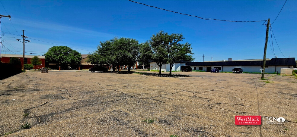 5015 Knoxville Ave, Lubbock, TX for sale - Building Photo - Image 2 of 29
