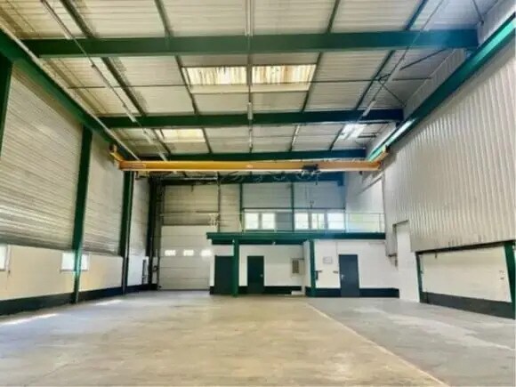 Flex in Oudalle for lease Building Photo- Image 1 of 5