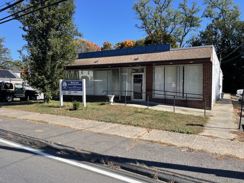 618 Stafford Ave, Bristol, CT for sale - Building Photo - Image 1 of 35