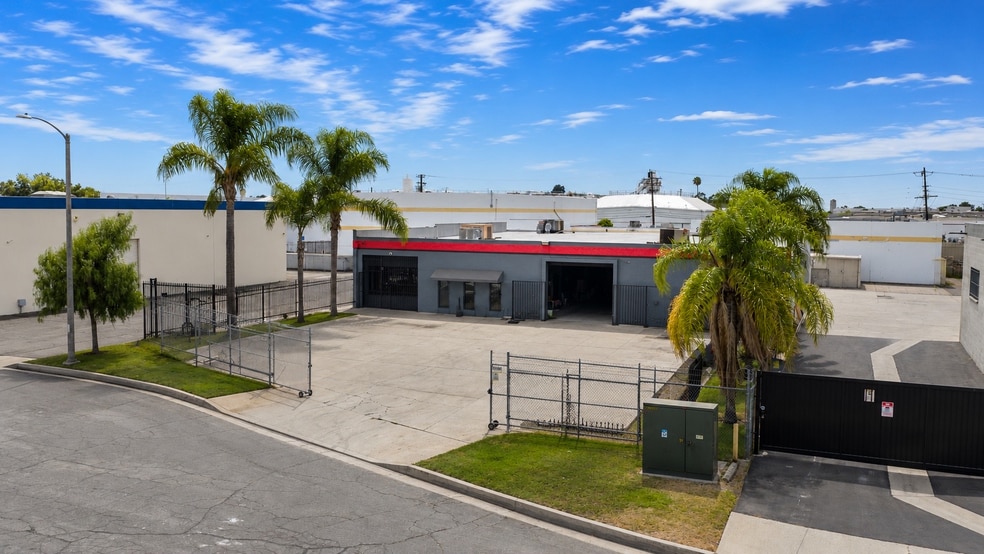 11029 Lockport Pl, Santa Fe Springs, CA for sale - Building Photo - Image 2 of 7