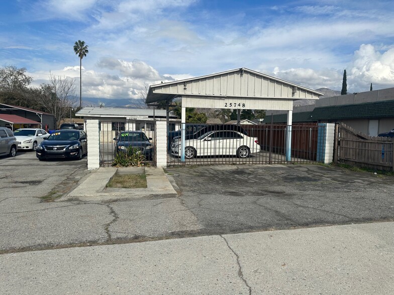 25748 Base Line St, San Bernardino, CA à vendre - Photo principale - Image 1 de 5