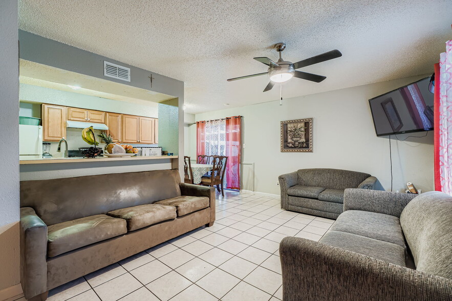 5803 Cougar Dr, Austin, TX for sale - Building Photo - Image 3 of 28