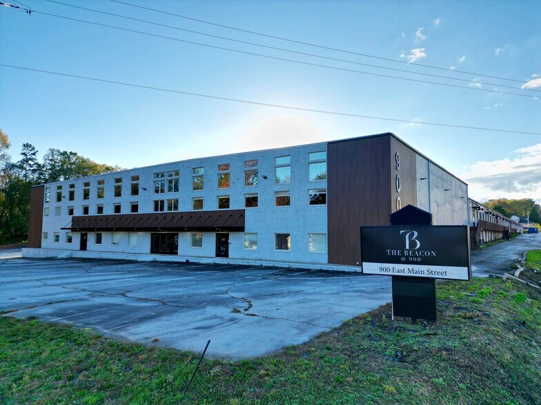 900 E Main St, Easley, SC à louer - Photo du bâtiment - Image 1 de 19