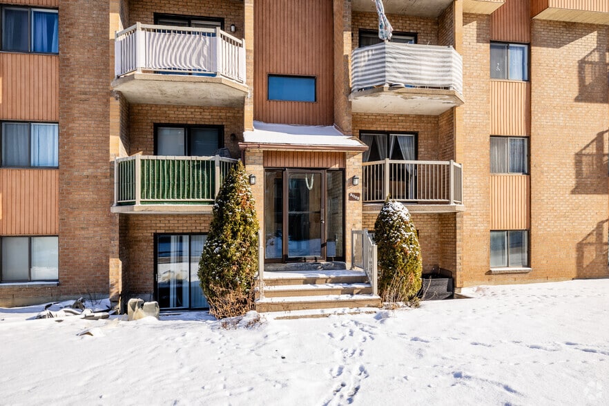 3002-3004 Boul Tessier, Laval, QC à vendre - Photo du bâtiment - Image 3 de 3