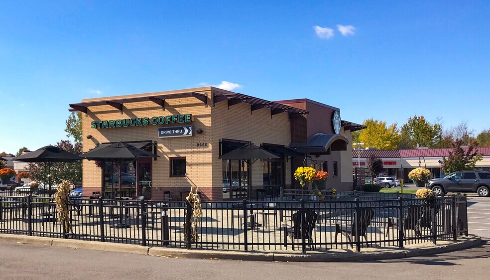 9660 Transit Rd, Amherst, NY à louer - Photo du bâtiment - Image 3 de 4