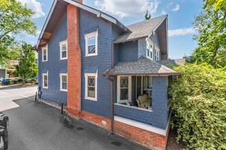 141 Merrimon Ave, Asheville, NC for lease Interior Photo- Image 1 of 8