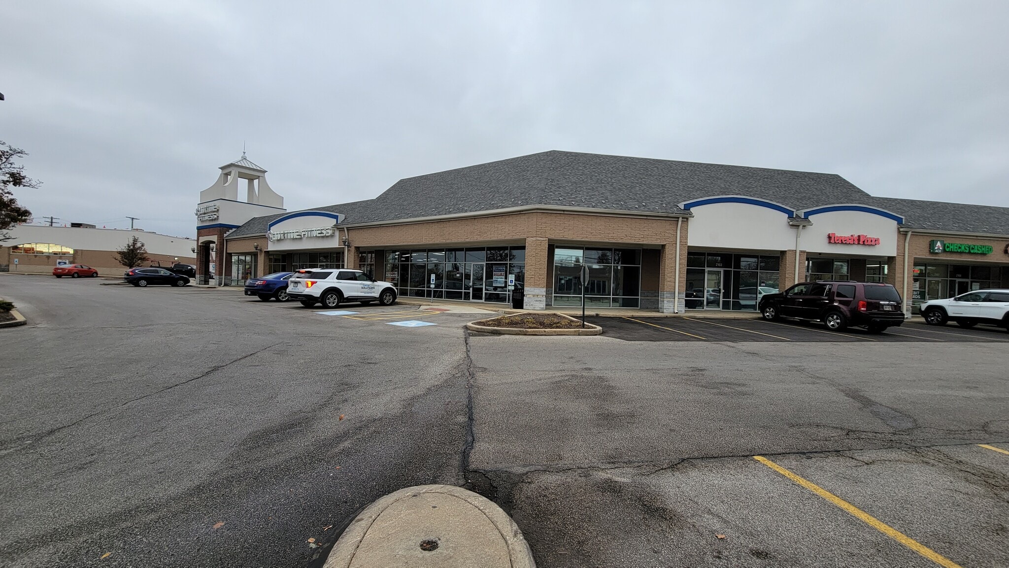 13470 Cedar Rd, University Heights, OH à louer Photo du bâtiment- Image 1 de 7