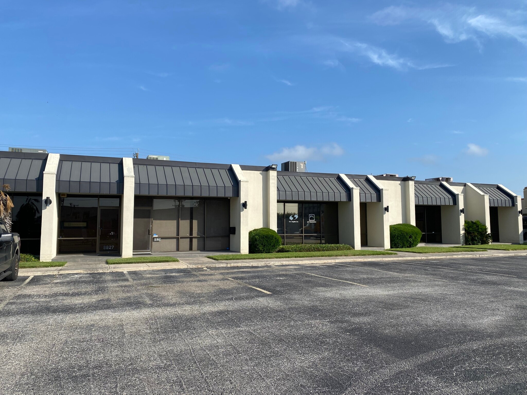 8823 Tradeway St, San Antonio, TX for lease Building Photo- Image 1 of 7