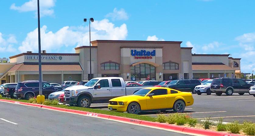 5807-5809 W 45th Ave, Amarillo, TX for lease - Building Photo - Image 2 of 5