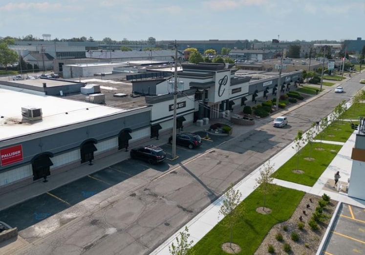 1324 Windsor Av, Windsor, ON for lease - Building Photo - Image 2 of 4