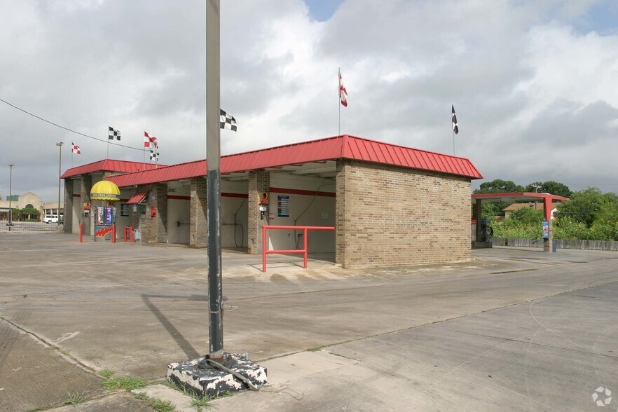 3271 Nacogdoches Rd, San Antonio, TX à vendre - Photo du bâtiment - Image 2 de 2
