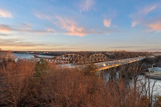 10718 Richmond Hwy, Lorton, VA à louer Photo intérieure- Image 2 de 8