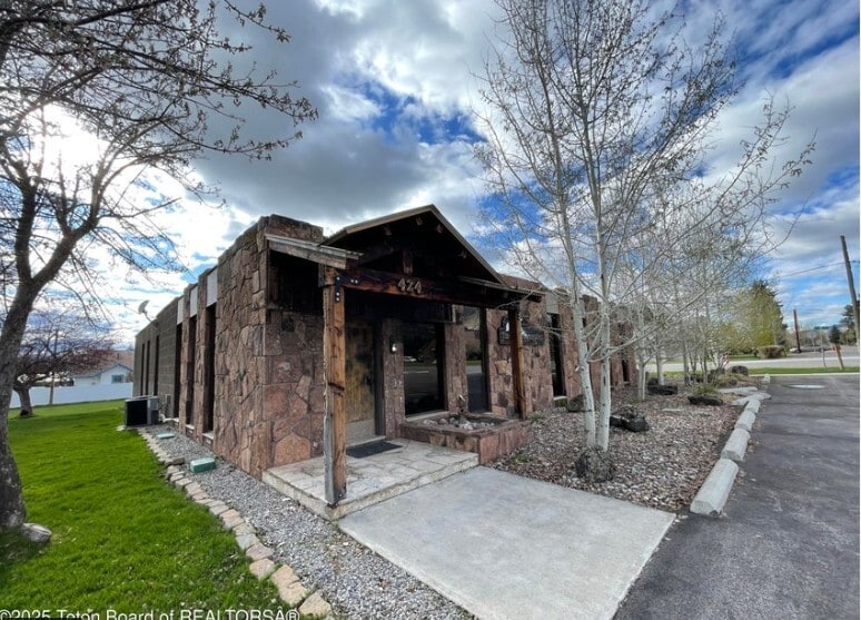 442 Adams St, Afton, WY for sale - Building Photo - Image 1 of 5