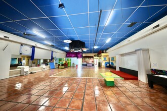 774-798 W 84th St, Hialeah, FL for lease Interior Photo- Image 1 of 8