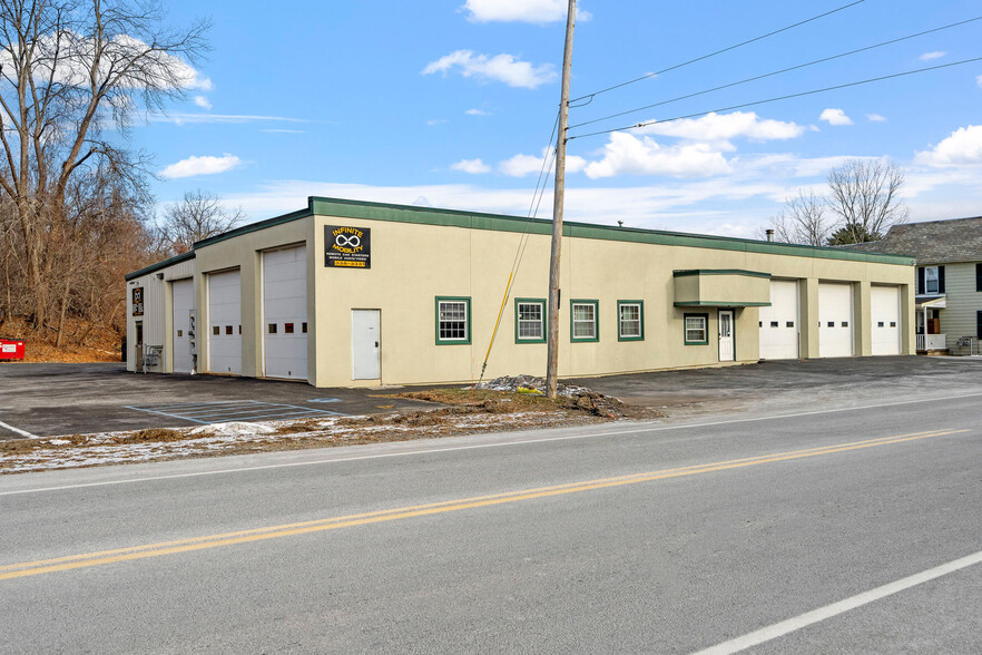 120 Dix Ave, Glens Falls, NY for lease - Building Photo - Image 2 of 7