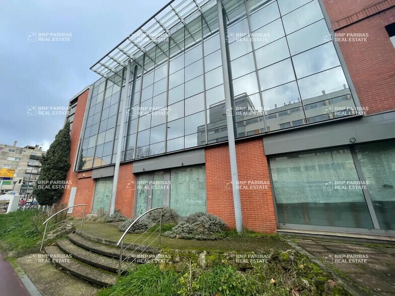 Bureau dans Toulouse à louer - Photo du bâtiment - Image 2 de 23