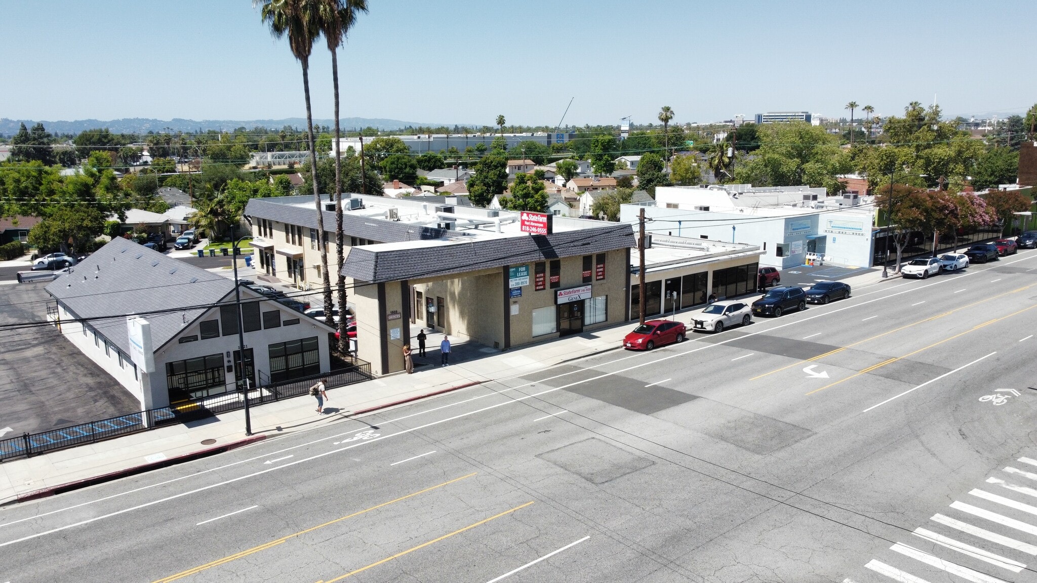 1301-1303 N San Fernando Blvd, Burbank, CA for lease Building Photo- Image 1 of 10