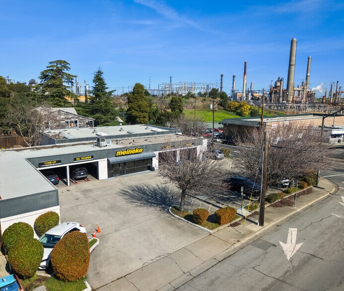 2425 Pacheco Blvd, Martinez, CA à louer - Photo du bâtiment - Image 3 de 7