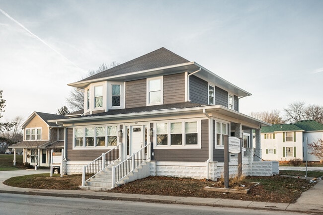 Plus de détails pour 502 W Main St, Danville, IN - Bureau à vendre