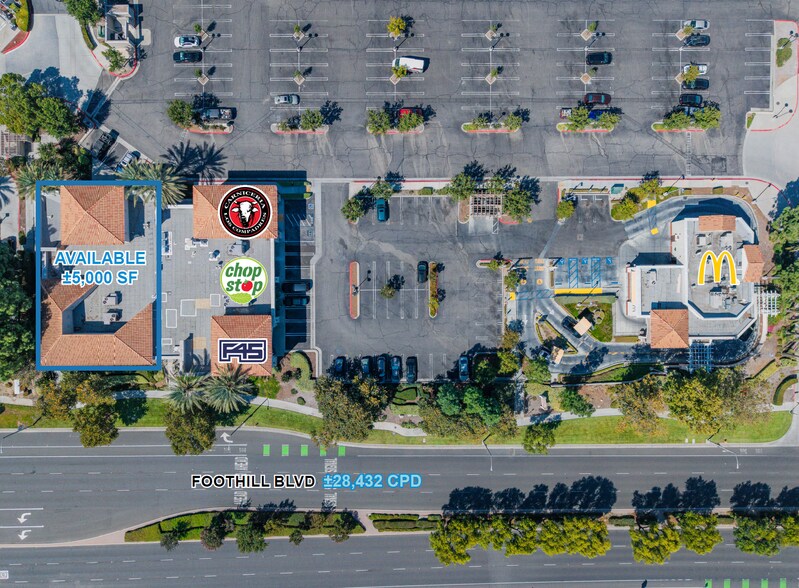 Foothill Blvd, Rancho Cucamonga, CA à louer - Photo du bâtiment - Image 2 de 18