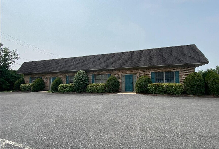 935 Stone Hill Rd, Denver, PA for lease - Building Photo - Image 1 of 1