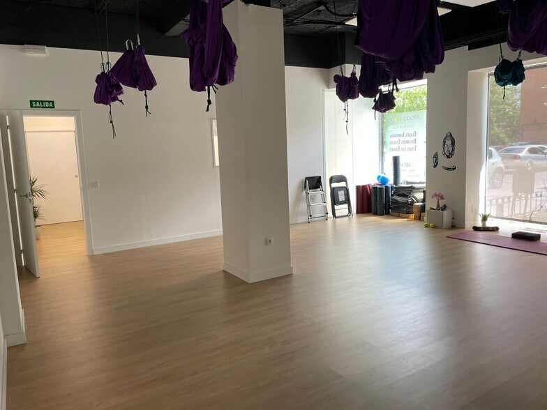 Multifamily in Alcorcón, Madrid for sale - Building Photo - Image 2 of 3