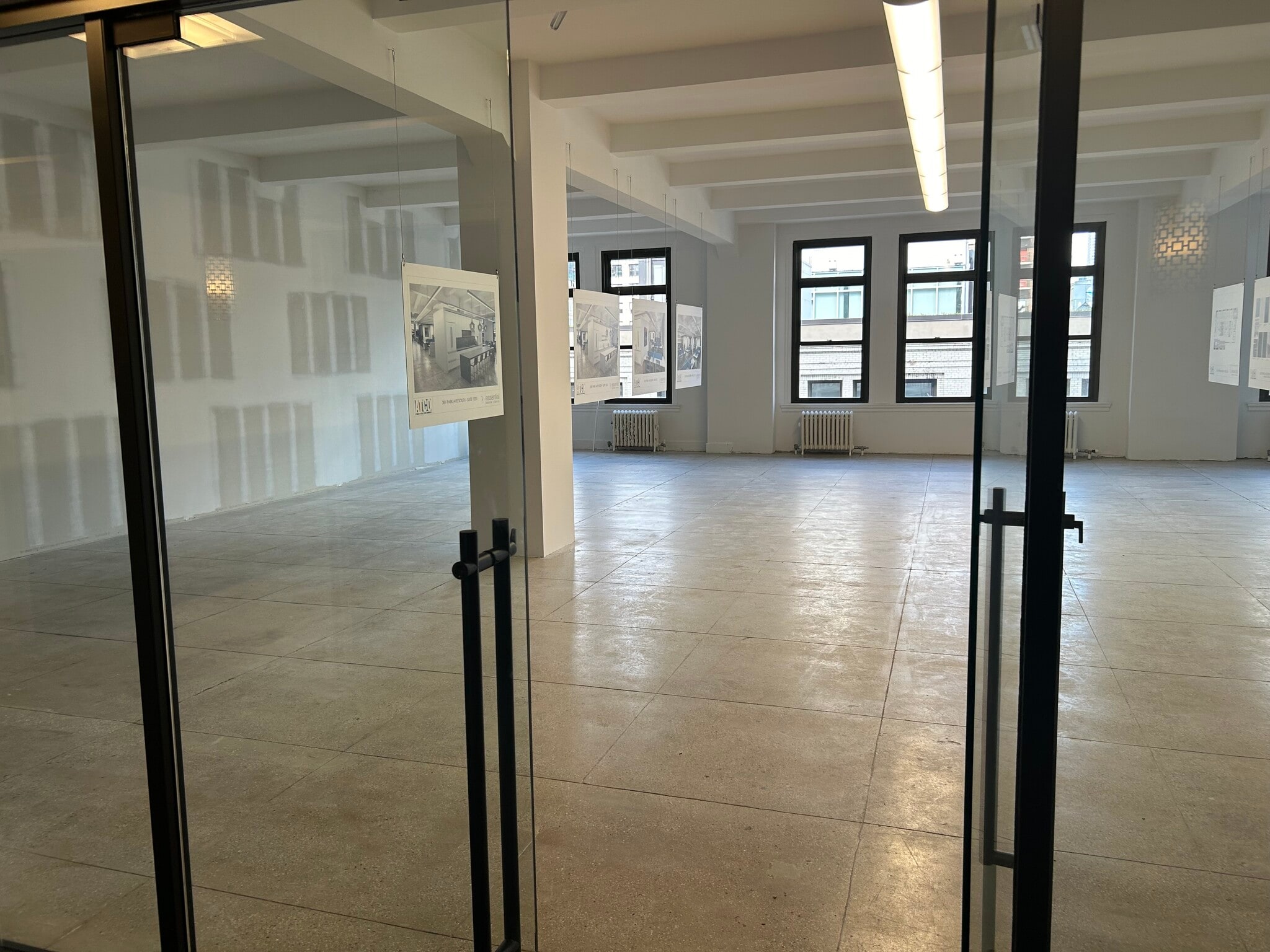 381 Park Ave S, New York, NY for lease Interior Photo- Image 1 of 3
