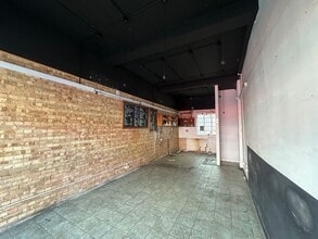 984 Garratt Ln, London for lease Interior Photo- Image 2 of 6