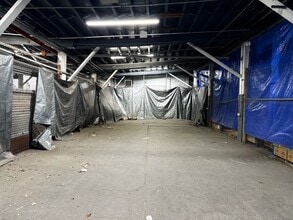 12-01 34th Ave, Long Island City, NY à louer Photo intérieure- Image 1 de 2