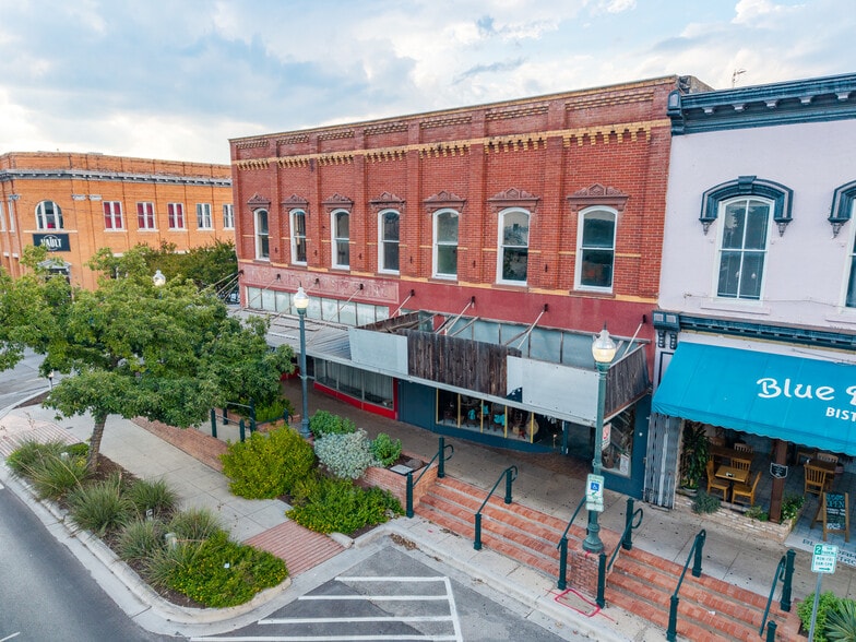 101 E Hopkins St, San Marcos, TX for sale - Building Photo - Image 3 of 12