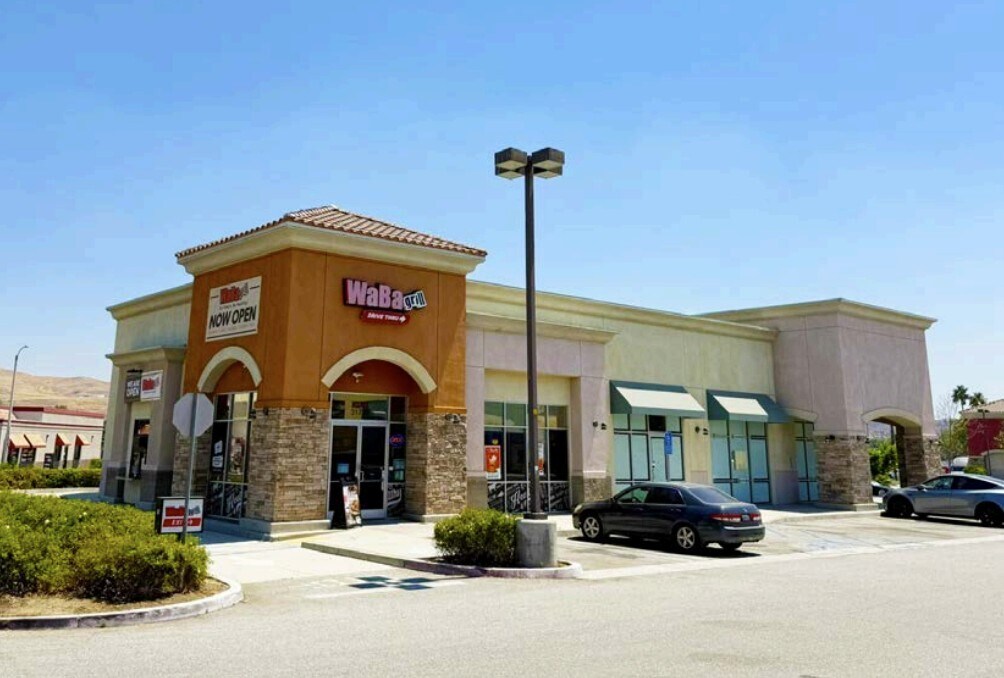 31731-31739 Castaic Rd, Castaic, CA à vendre Photo principale- Image 1 de 3