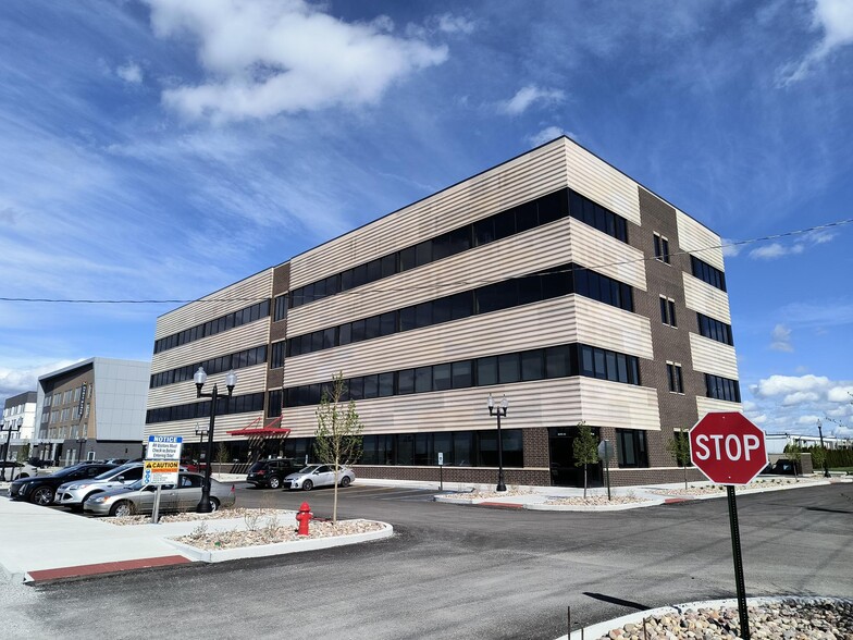 9410 Calumet Ave, Munster, IN for lease - Building Photo - Image 3 of 12