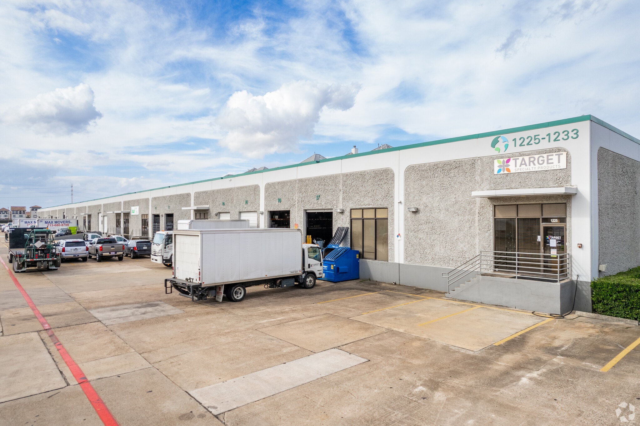 1231 N Post Oak Rd, Houston, TX for lease Building Photo- Image 1 of 11