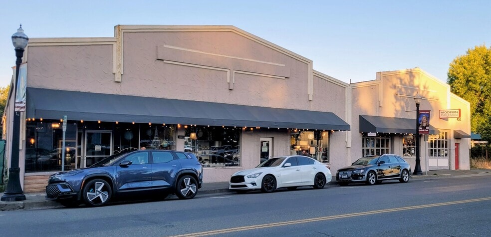 452 Healdsburg Ave, Healdsburg, CA for sale - Building Photo - Image 2 of 16