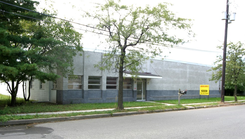 60 Liberty St, Metuchen, NJ à vendre - Photo du bâtiment - Image 3 de 4