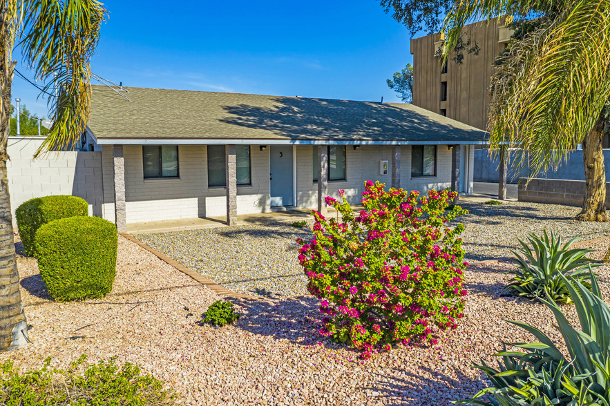 1744 W Glendale Ave, Phoenix, AZ à vendre - Photo du bâtiment - Image 1 de 1