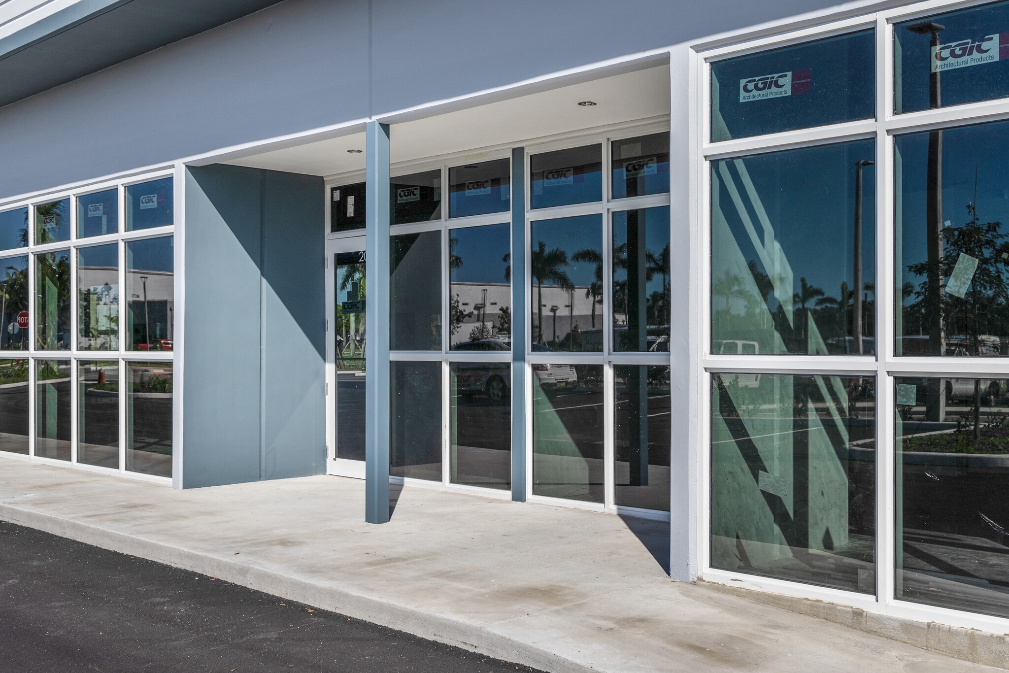 4760 Woolbright Rd, Village Of Golf, FL for lease Interior Photo- Image 1 of 5