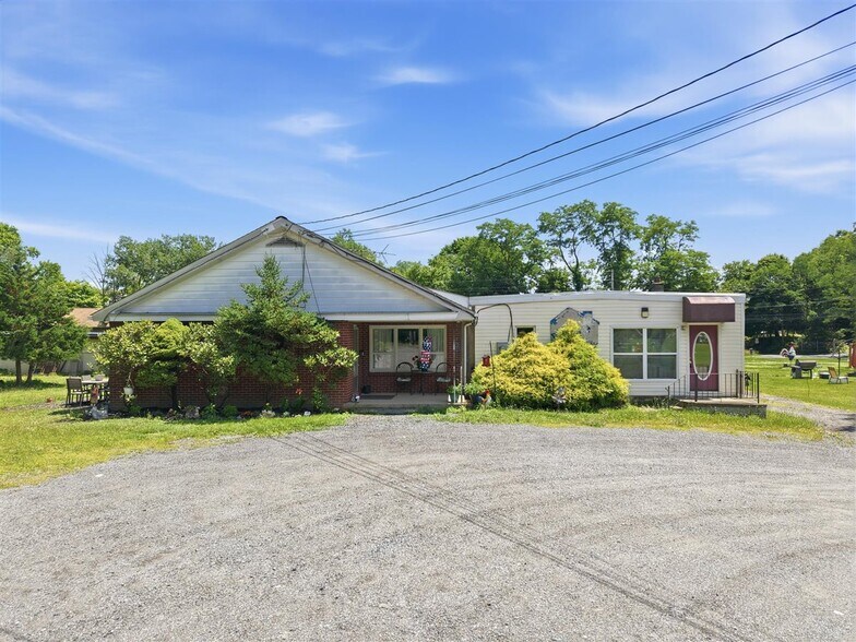 90 N Franklin St, Pen Argyl, PA for sale - Building Photo - Image 2 of 34