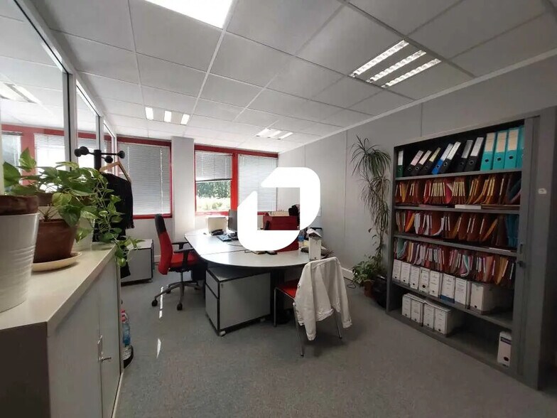 Flex dans Trappes à louer - Photo du bâtiment - Image 3 de 10