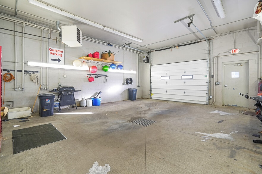 2380 Morse Rd, Columbus, OH for sale - Interior Photo - Image 2 of 33