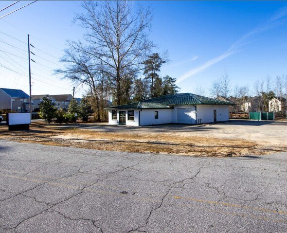 630 E Killian Rd, Columbia, SC à vendre Photo principale- Image 1 de 1