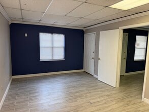 550 Balmoral Cir N, Jacksonville, FL à louer Photo intérieure- Image 1 de 8