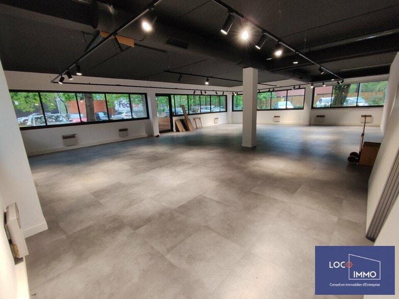 Office in Mérignac for lease - Interior Photo - Image 2 of 4